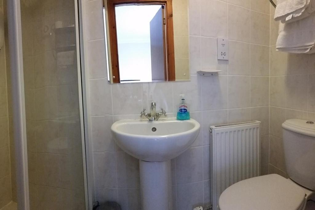 Bimini House Villa Aberdeen Bagian luar foto